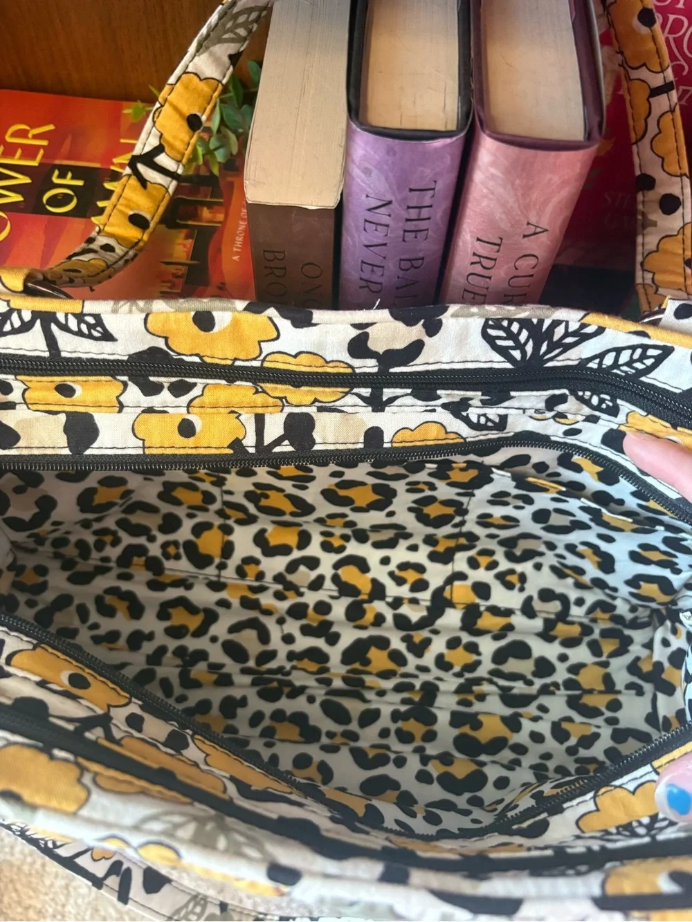 Vera Bradley “Go Wild” Whitney Purse With Original Tag